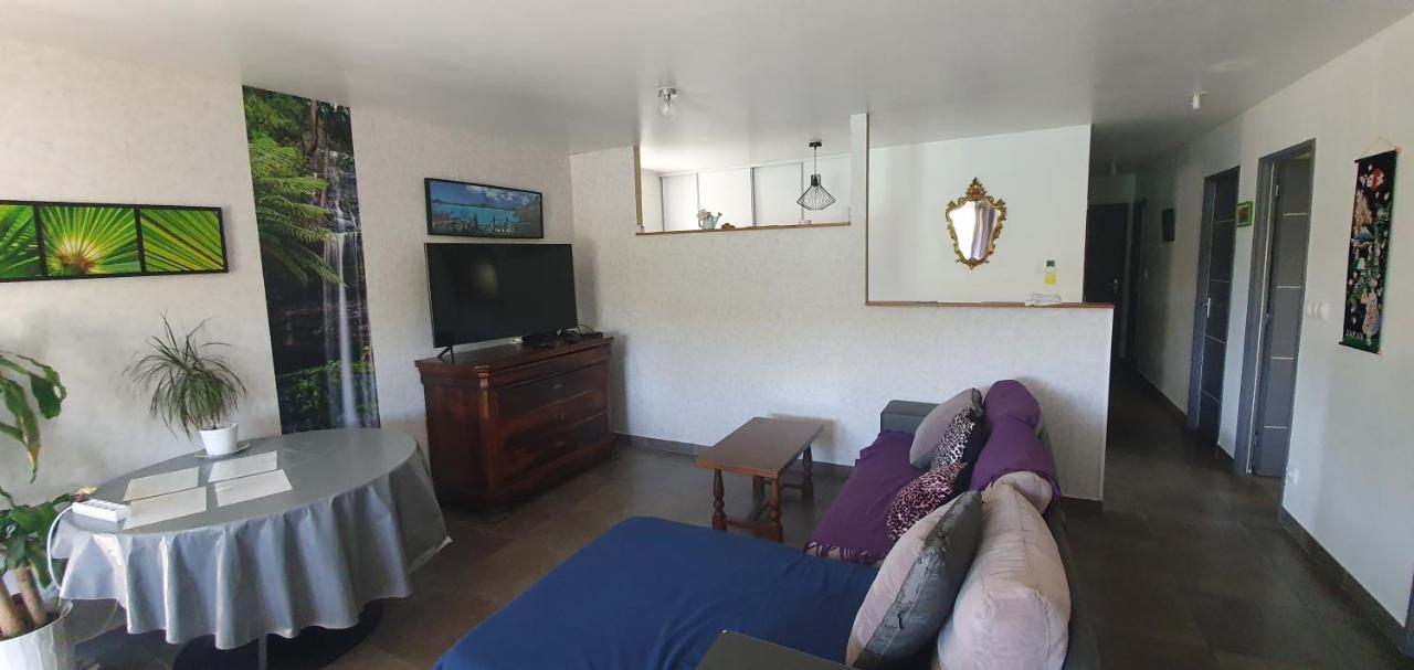 1 Chambre Avec Salle De Bain Privative Ds Maison Plain-Pied 105M2 A Montfaucon 10 Minutes De Besancon Ngoại thất bức ảnh